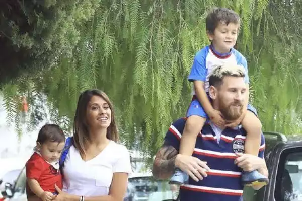 Football star Lionel Messi picks up his son from school looking stylish (photos)